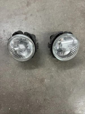 Luz antiniebla delantera derecha + izquierda del lado del pasajero Subaru Forester XT 2009-2013 FABRICANTE DE EQUIPOS ORIGINALES Foto 1 de 4