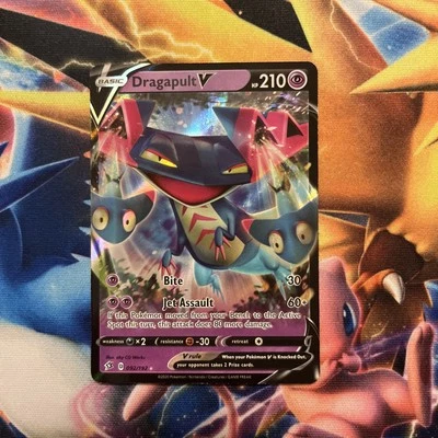 Dragapult V 092/192 Swsh02: Rebel Clash Holo - Image 1 of 4