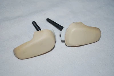 LINCOLN MARK VIII 1997-1998 MARFIL CUARTO TRASERO MOLDURA PERCHAS DERECHA IZQUIERDA 97 8 Foto 1 de 3