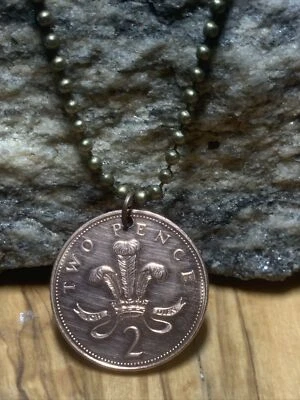 Reino Unido 2 Peniques Bron Moneda Colgante Príncipe de Gales Pluma Gales Avestruz Galés. Elizabeth. A1 Foto 1 de 4