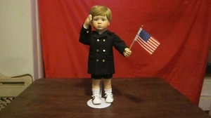 Muñecas Colección Georgetown-Matthew-15"-Christian Jonick-HW4025 - Imagen 1 de 8