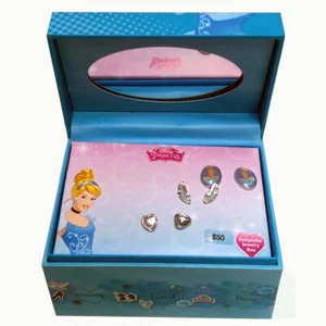 Disney Princess Cinderella Girls EARRINGS Set 3 Pair in a Jewelry Gift Box NEW - Picture 1 of 9