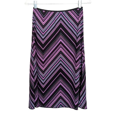 Falda midi vintage envolvente años 90 Y2K pequeña púrpura negra Chevron línea A elástica usada en excelente estado Foto 1 de 4