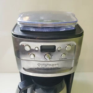 CUISINART FULLY AUTOMATIC BURR GRIND AND BREW DGB-900BCC  - Picture 1 of 9