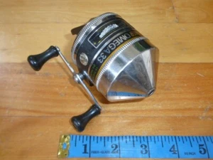 Vintage Fishing reel Zebco Omega 33 Very Nice Shape,  USA, reels deals - Bild 1 von 13