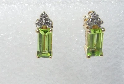 SOLID 14K GOLD EARRINGS W / EMERALD CUT NATURAL PERIDOT & DIAMONDS - Image 1 of 4