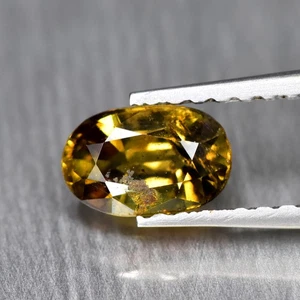 Zafiro verde amarillento cálido 0,71 quilates limpio y brillante _ Madagascar - Imagen 1 de 1