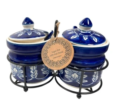 Juego de dos cucharas de azucarero con tapas de hierro azul cobalto blanco cerámica India Foto 1 de 4