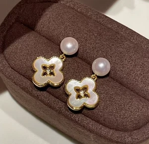 7 mm Natural round white south sea earrings - Picture 1 of 4