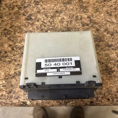 Unidad de módulo de control informático integrado Saab 9-5 Dash 1999-2010 OEM 5040001 Foto 1 de 2