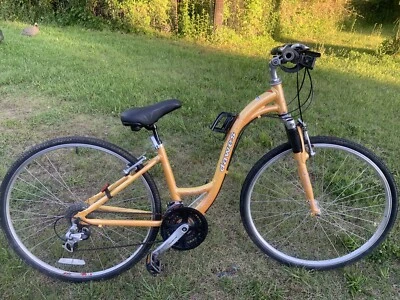 Bicicleta de Turismo Dawes Eclipse Suntour 8 Velocidades Amarilla Damas Playa Ciclismo Foto 1 de 4