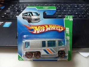 HOT WHEELS 2009 - GMC MOTORHOME T-HUNT 2009 1/64 APROX *NUOVO* - Foto 1 di 5
