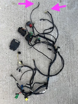2002 SUZUKI MARAUDER 800 VZ800 wiring harness cdi ecu ignitor fuse box relay - Image 1 of 4