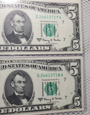 1963 A $5 Federal Reserve Note Consecutive Set Chicago, IL Nice Crisp UNC Notes - Image 1 of 4