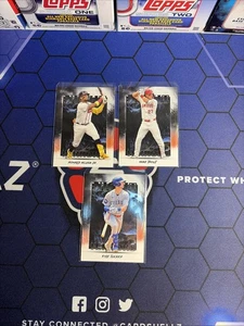 (3) 2025 Topps Update Lot Night Terrors Inserts - Trout, Tucker, Acuna Jr. - Bild 1 von 2