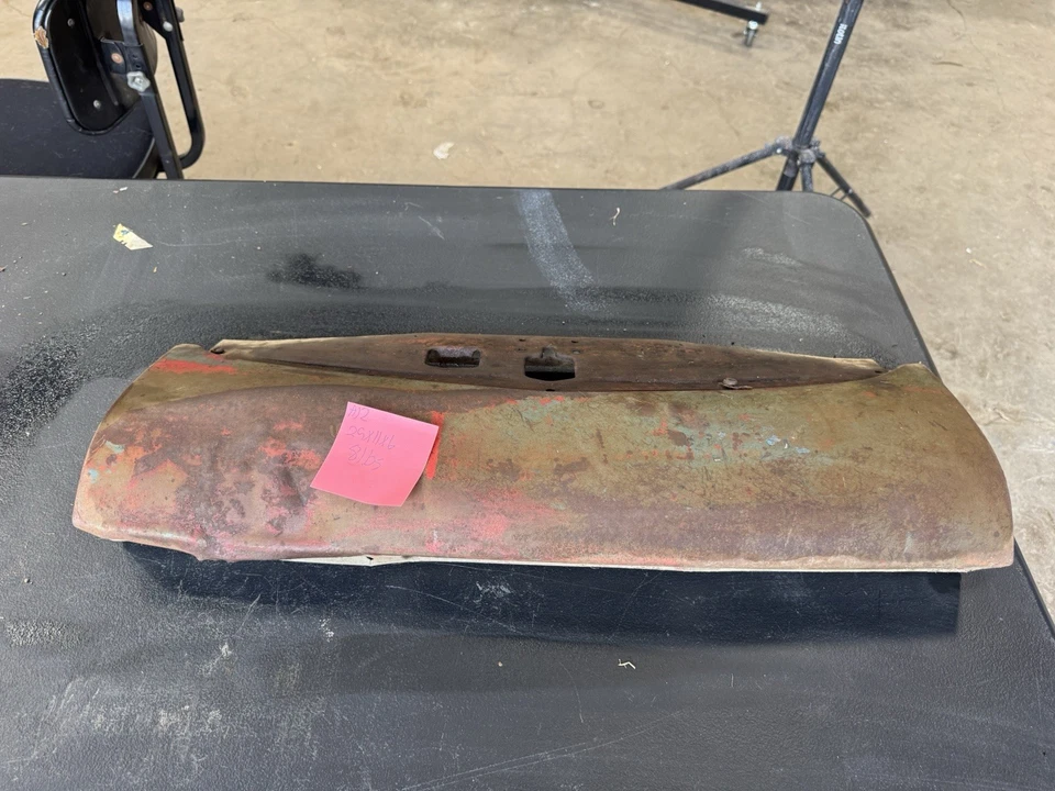 1948 1949 1950 1951 1952 Ford F1 F2 F3 Front Nose Grill Center Piece - Image 1 of 4