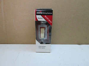 Interruptor de conexión a tierra de 4 vías de alta resistencia Cooper CSB415V-BOX 15A 120/277V marfil - Imagen 1 de 4