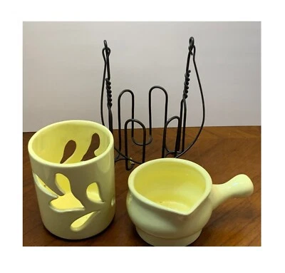 RARO SOPORTE DE METAL VINTAGE CON CANDELABRO DE CERÁMICA Y PLATO DE FUSIÓN DE VELAS Foto 1 de 4