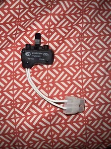 Whirlpool Kenmore Amana Dryer Door Switch W10237959 WPW10237959 - Bild 1 von 1