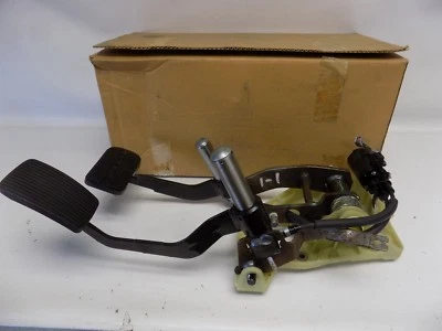 Nuevo conjunto de pedal de freno acelerador de gasolina Ford Windstar 2000-2203 OEM 1F2Z2455AA Foto 1 de 3