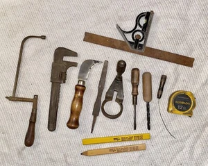 MIXED LOT OF 12 VINTAGE & ANTIQUE TOOLS - Picture 1 of 5