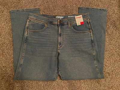 NWT Men's Wrangler Relaxed Fit Straight Stretch Blue Denim Jeans, 34 x 30 - Image 1 of 2