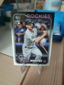 2024 Topps Chrome #182 Coco Montes RC Rookie Rockies - Picture 1 of 1