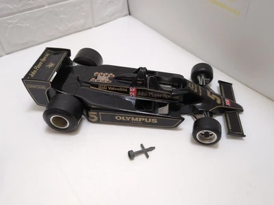 Burago 2105 Lotus John Player Special #5 Mario Andretti 1:14 - Immagine 1 di 4