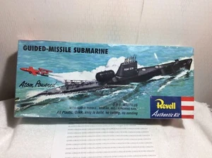 REVELL GUIDED-MISSLE. SUBMARINE MODEL New in sealed box U.S.S. NAUTILUS - Picture 1 of 4