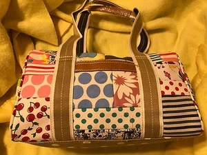 Precioso bolso de mano de algodón parcheado con patrón floral - Imagen 1 de 6
