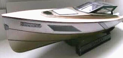 Mantua Model Art. 705 - Galaxy Luxury Yacht - 1:25 - Kit di montaggio - RC - Immagine 1 di 4