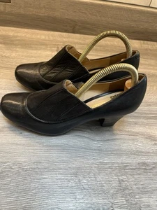 Clarks Black Leather Shoes Size UK 5.5 EU 39 Excellent .. - Picture 1 of 5