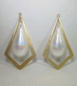 Adornos triangulares de metal dorado lágrima vidrio soplado irridiscente vintage MCM 70 - Imagen 1 de 5