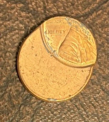 1980’s Lincoln Memorial Cent ~ Off Center Strike 50% Mint Error / Double Struck  - Image 1 of 3