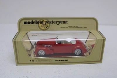 Matchbox Models Of Yesteryear Y-18 1937 Cord 812 Red Diecast Model Car - Image 1 of 4