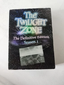 The Twilight Zone - Season 1 (DVD, 6-Disc Set, The Definitive Edition) - Imagen 1 de 7