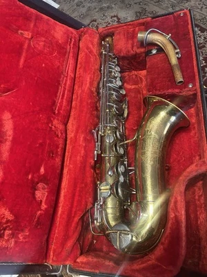 Martin Indiana Alto Saxophone, USA, Good Condition, with case/neck/MP - Image 1 of 3