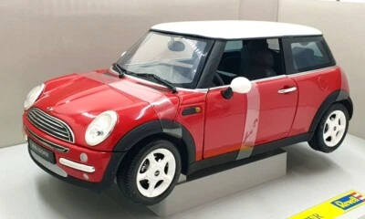 Revell 1/18 08424 Mini Cooper - Red/White - Imagen 1 de 4