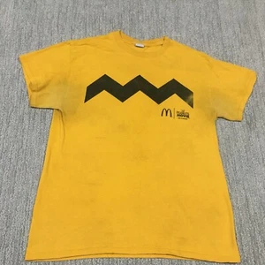 McDonalds Shirt Mens Medium Yellow Short Sleeve Graphic The Peanuts Movie Logo - Picture 1 of 17
