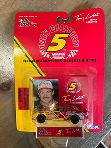 Racing Champions 1996 NASCAR Champion Terry LaBonte #5 Kelloggs Monte Carlo 1:64 - Picture 1 of 1