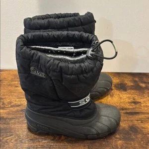 Sorel Black Insulated Snow Boots size 7 men - Picture 1 of 9
