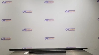 20 FORD TRANSIT 250 ROCKER PANEL MOULDING LEFT DRIVER 148" WHEEL BASE Foto 1 de 4