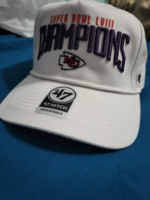 Nuevo con etiquetas Kansas City Chiefs White Super Bowl Champion LVIII Bridge 47 Snapback Foto 1 de 4