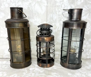 3 Vintage Diminutive Oil Lamps - Picture 1 of 15
