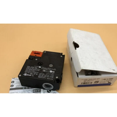 Interruptor de puerta de seguridad PARA D4NL-4GDA-B4 D4NL-4GDA-B4S D4NL-2GDG-B D4NL-4GDG-B4 - Imagen 1 de 3