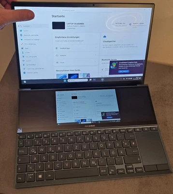 ASUS ZenBook Duo UX482EG Laptop, Intel Core i7 Processor, 32GB RAM, 1 TB SSD  - Bild 1 von 4