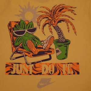 Nike Spring Break T-Shirt Mens XL Short Sleeve Just Do It Yellow NEW - Picture 1 of 16