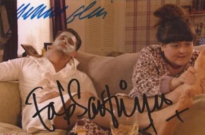 HOLLYOAKS* JESSICA ELLIS & FABRIZIO SANTINI SIGNED 6x4 ACTION PHOTO+COA - Picture 1 of 1