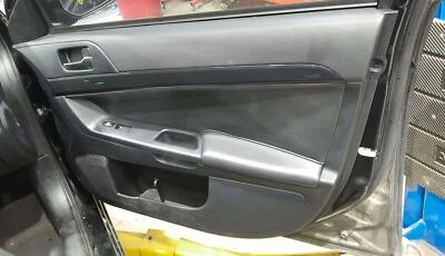 16-17 三菱 Lancer 轿车前门装饰面板黑色右乘客侧 — 第 1/4 张图片