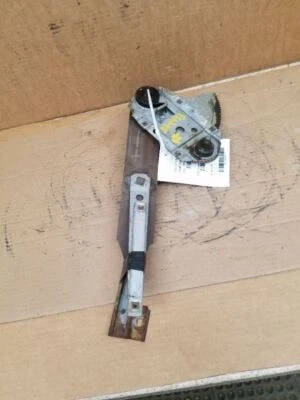 Regulador ventana trasera derecha pasajero sedán manual se adapta a 71-76 BUICK 256359 Foto 1 de 3